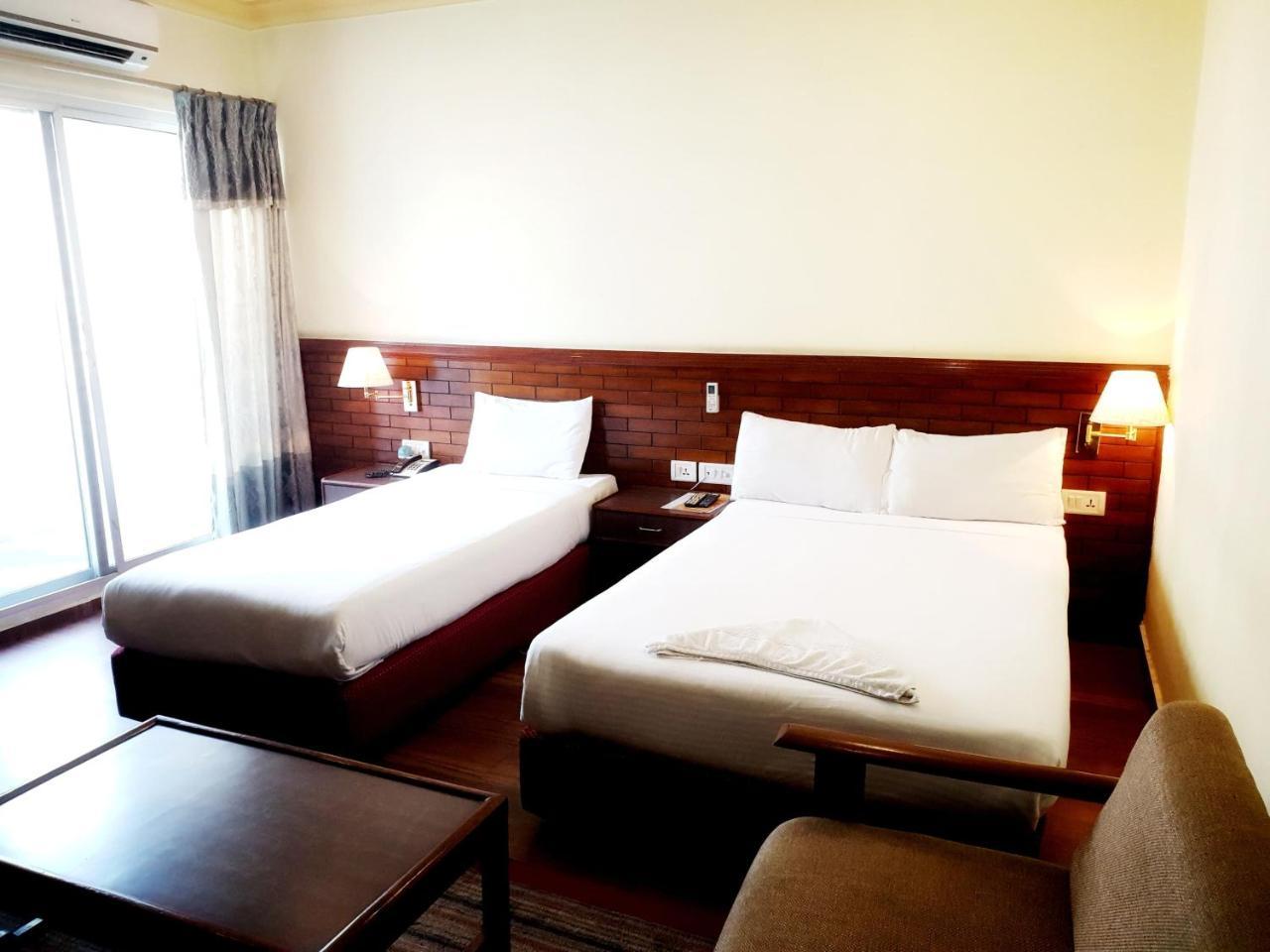 Hotel The White Lotus View Pvt Ltd Siddharthanagar Exterior photo